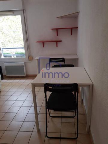 Appartement 1 pièce                                        - 38000 Grenoble Réf : 21643
