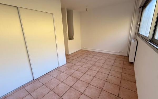 Appartement à louer    1 pièce •  Aix-en-Provence