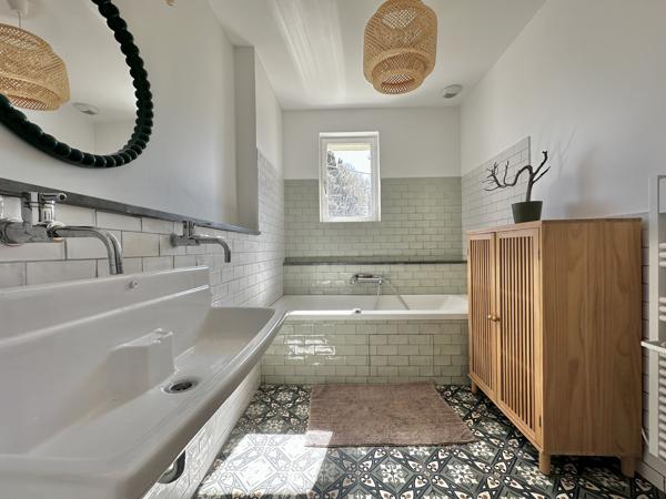Bien d’exception avec vue sur la Cité de Carcassonne – 4 chambres – Piscines