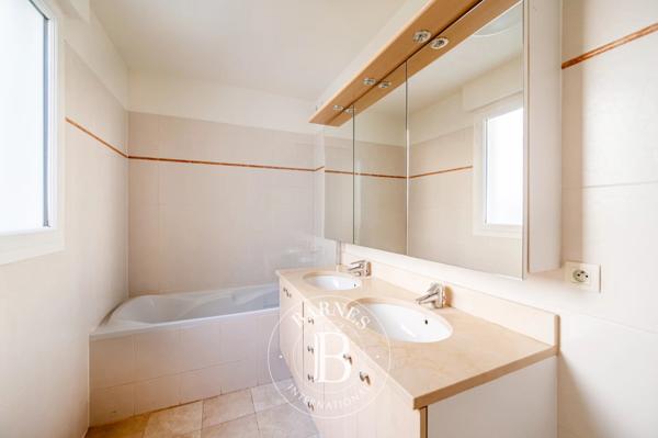 Levallois-Perret, Maison 3 Chambres -  164 m² à vendre