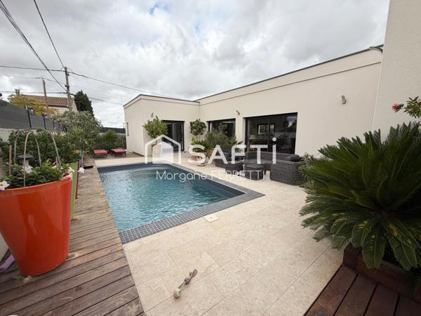 MAISON PLAIN PIED -  157M2 - GARAGE - PISCINE - TERRAIN 653M2