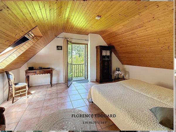 Maison 13 pièces - 368 m²