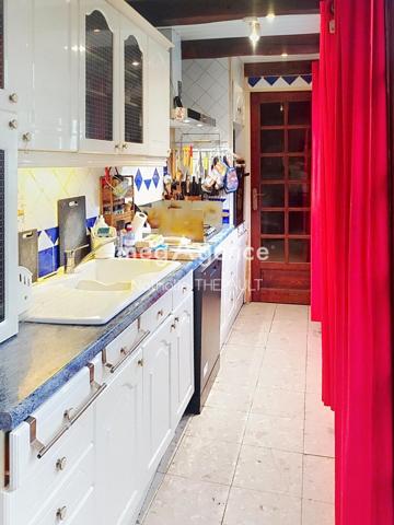 Maison à MANTES-LA-JOLIE, 78200 - 8 pièces 183m²