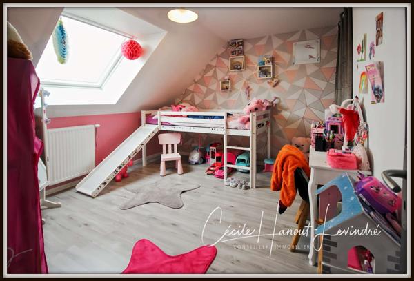 Pontorson (50170) SOUGEAL - Pavillon 2021 de 130 m² - 4 Chbres. Terrain: 1590 m² - DPE: A.