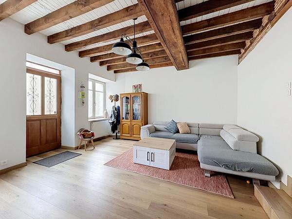 Maison à vendre située dans le bourg du Lion d'Angers - 99m2 de surface - 3 chambres