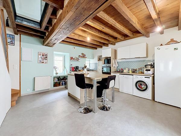 Maison à vendre située dans le bourg du Lion d'Angers - 99m2 de surface - 3 chambres