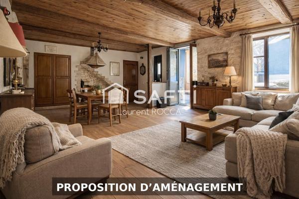 Maison familiale d’environ 110 m² – Beaux volumes, fort potentiel, jardin et garages