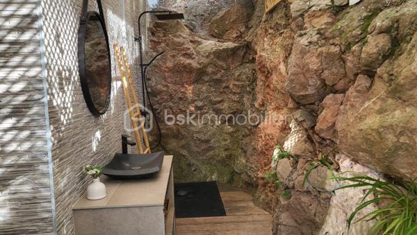 Propriete de 222,12 m²