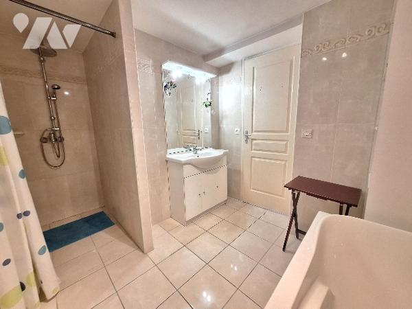 Maison 3 chambres, jardin.