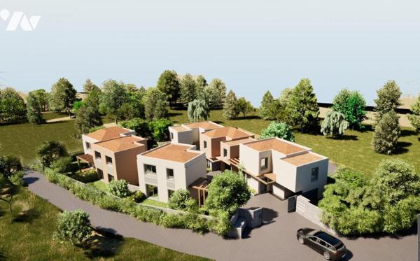 VILLA AVEC JARDIN ET JACUZZI - DEUX STATIONNEMENTS.