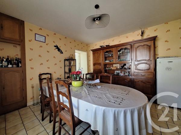 Maison à vendre  7 pièces - 185,77 m 2   LA CHATRE  - 36