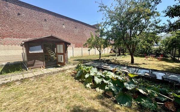 Maison à vendre    3 pièces • 90 m2 Saint-Quentin