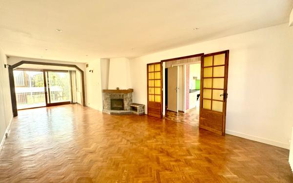 Maison à vendre    3 pièces • 90 m2 Saint-Quentin