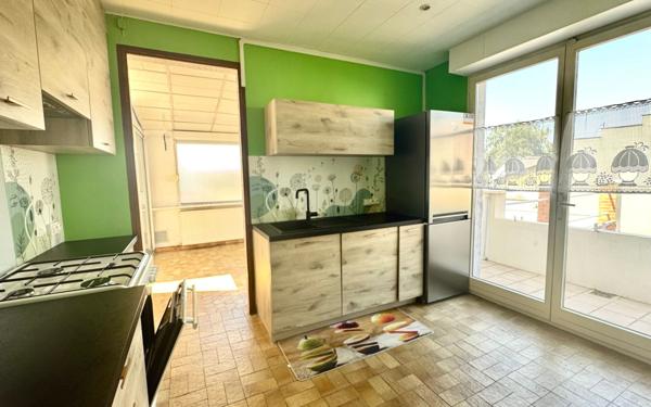 Maison à vendre    3 pièces • 90 m2 Saint-Quentin