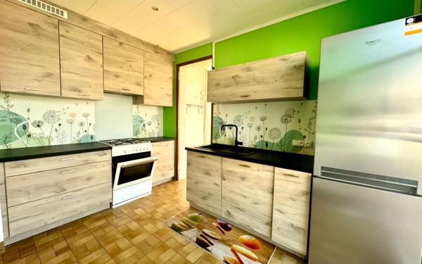 Maison à vendre    3 pièces • 90 m2 Saint-Quentin