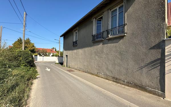 Maison à vendre    3 pièces •  Saulx-les-Chartreux