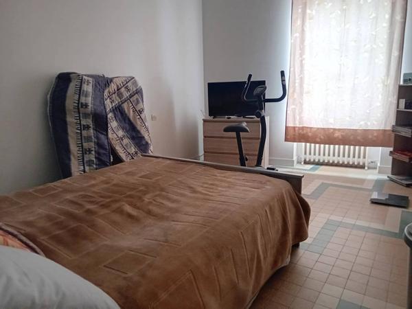 Ensemble immobilier à Nueil les Aubiers
