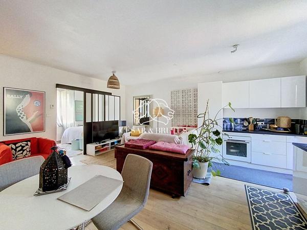 Rez-de-Jardin dans un petit immeuble – Lyon 8ème