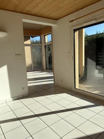 ASNIERES LES DIJON - MAISON D ARCHITECTE - 5 CHAMBRES - GARAGE- SOUS SOL