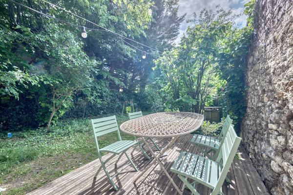Appartement Le Perreux Sur Marne en étage avec jardin privatif