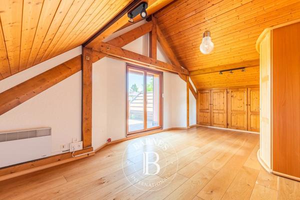 Veigy-Foncenex, Maison 5 Chambres -  212 m² à vendre