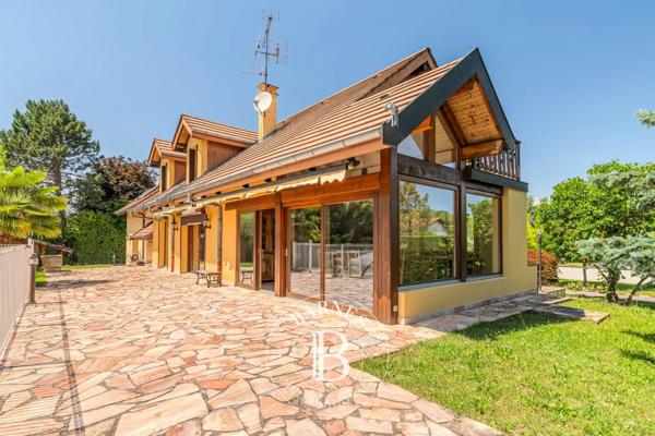 Veigy-Foncenex, Maison 5 Chambres -  212 m² à vendre