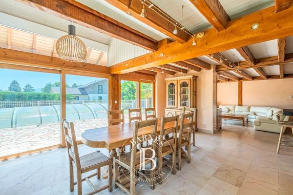 Veigy-Foncenex, Maison 5 Chambres -  212 m² à vendre