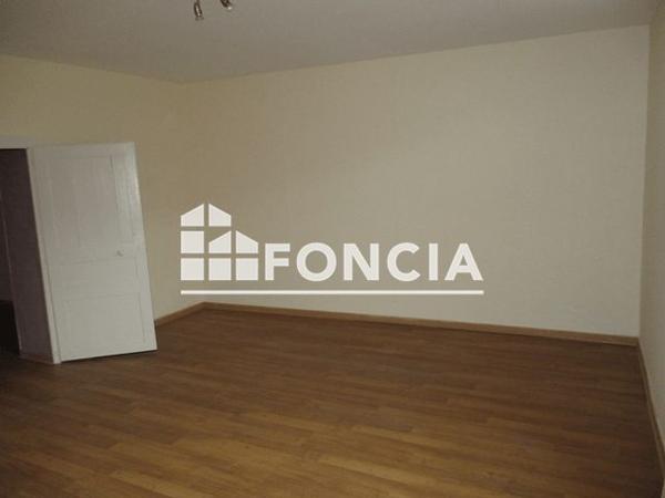 Location Maison 2 pièces 62.36 m² - 12 RUE SAINT JACQUES Change 72560