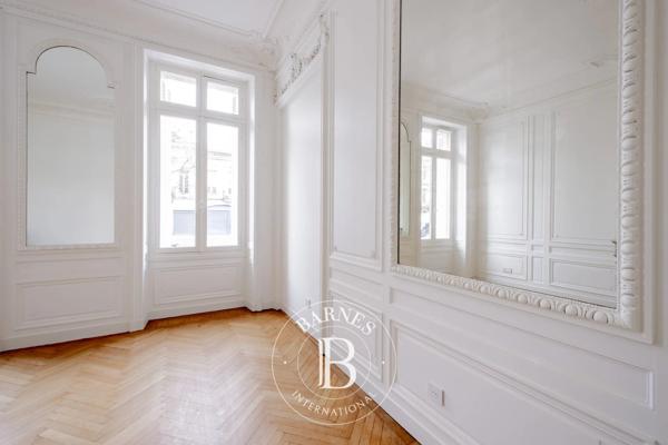 Bordeaux, Appartement 4 Chambres -  198 m² à vendre