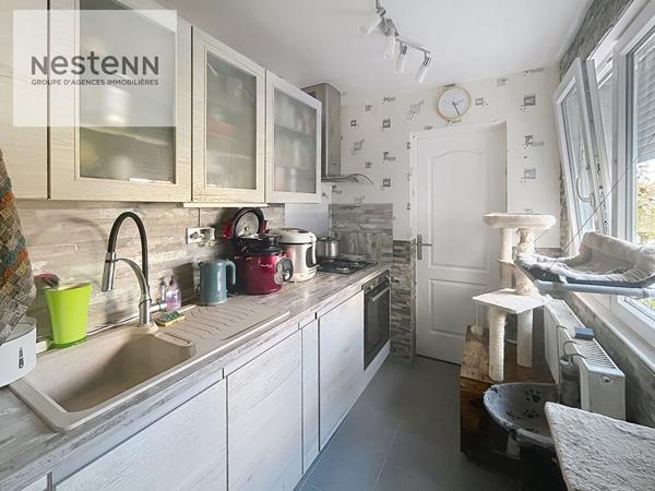 Maison familiale de 90 m2 au calme en impasse - 4 chambres - Jardin - GARAGE située à CALAIS