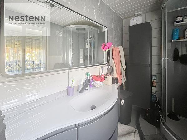 Maison familiale de 90 m2 au calme en impasse - 4 chambres - Jardin - GARAGE située à CALAIS