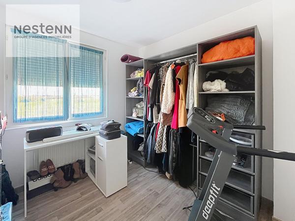 Maison familiale de 90 m2 au calme en impasse - 4 chambres - Jardin - GARAGE située à CALAIS