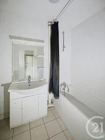 Appartement F3 à vendre  3 pièces - 64,43 m 2   CLERMONT FERRAND  - 63