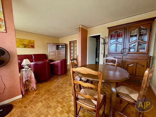 Vente appartement La Roche Sur Yon : 129 720 € - AJP Immobilier La Roche-sur-Yon