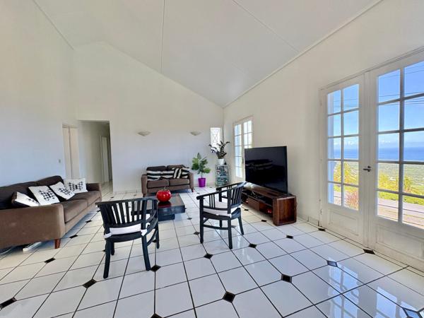 Maison avec piscine et vue exceptionnelle - Les Avirons