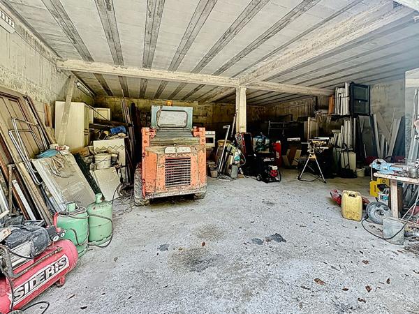 Maison Provençale à vendre au Tignet - 5 pièces + piscine + 2 appartements + Garage 120m²