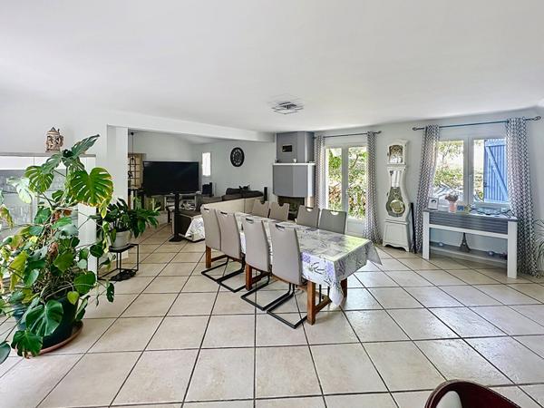 Maison Provençale à vendre au Tignet - 5 pièces + piscine + 2 appartements + Garage 120m²
