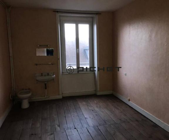 Autre 9 pièces 212 m²