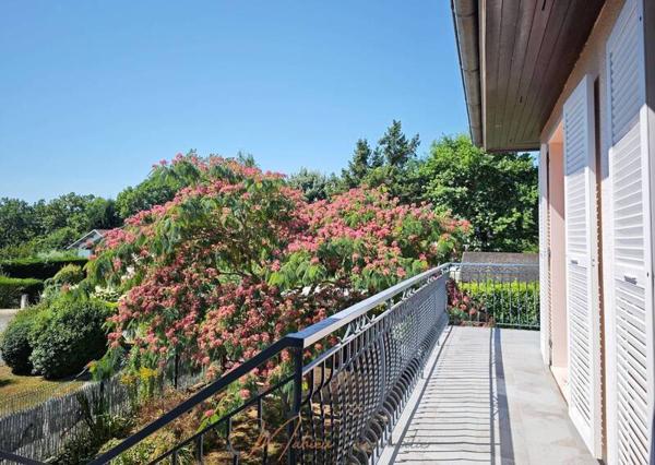 Maison 8 pièces 222m² à vendre à Ornex 01210