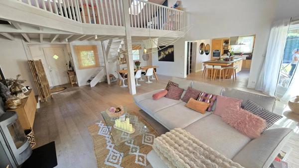 Charmante maison au calme avec terrain, bien placé !