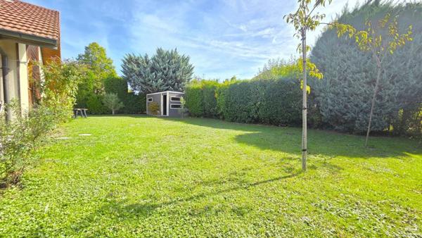 Charmante maison au calme avec terrain, bien placé !