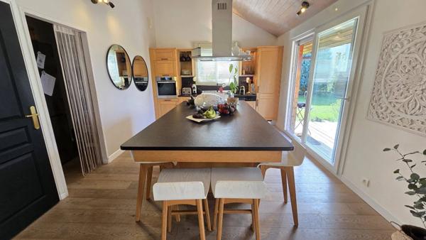 Charmante maison au calme avec terrain, bien placé !