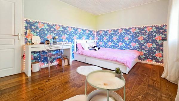 Charmante maison au calme avec terrain, bien placé !