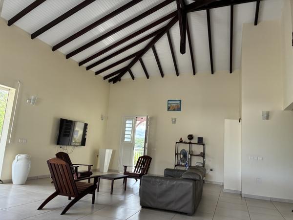 Maison
         7 pièces
        - 170 m² Bien prestige 850 000 € *