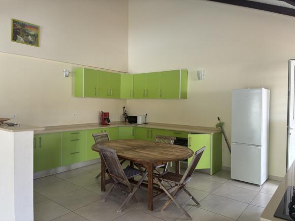 Maison
         7 pièces
        - 170 m² Bien prestige 850 000 € *