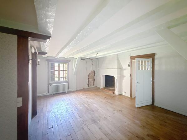 À vendre - Maison ancienne, 12 pièces située à Saint-Avertin (37550)