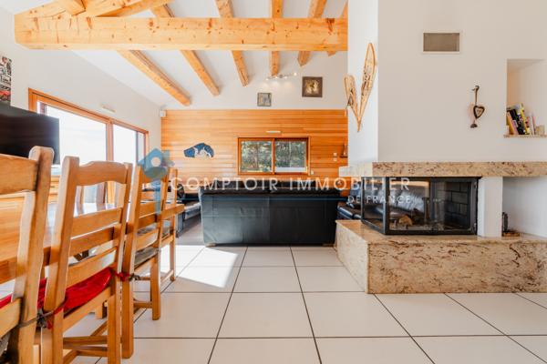 Propriete
                                                                                                                                                                                                                                                                                                                        8 pièce(s)                                                                                                                                                                                                          5 chambre(s)                                                                                                                                                                                                          380  m²