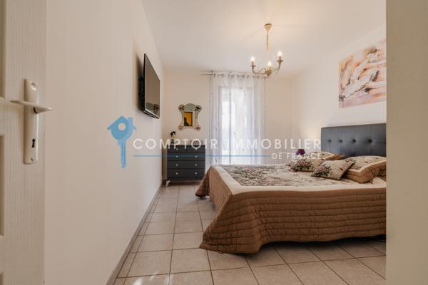Propriete
                                                                                                                                                                                                                                                                                                                        8 pièce(s)                                                                                                                                                                                                          5 chambre(s)                                                                                                                                                                                                          380  m²