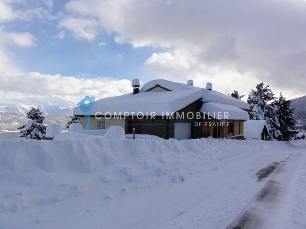 Propriete
                                                                                                                                                                                                                                                                                                                        8 pièce(s)                                                                                                                                                                                                          5 chambre(s)                                                                                                                                                                                                          380  m²