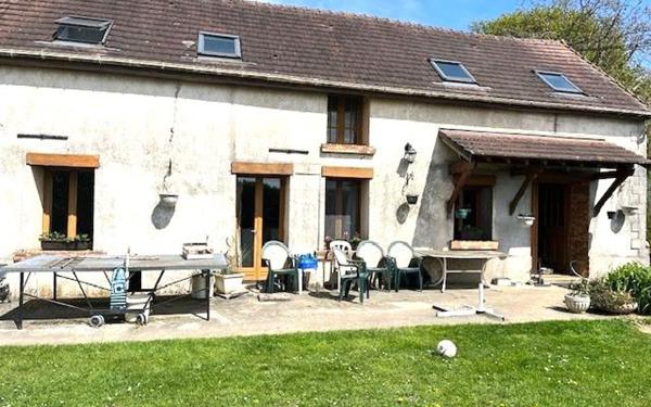 Maison à vendre    6 pièces • 185 m2 Neuilly-en-Thelle